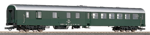 Passenger/Baggage car with Middle Door 2nd class<br /><a href='images/pictures/Roco/45528.jpg' target='_blank'>Full size image</a>